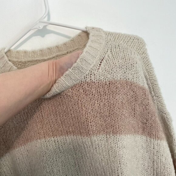 AMERICAN EAGLE Jegging Fit Cream Pink Striped Wool Blend Oversized Tunic Sweater - Picture 6 of 14